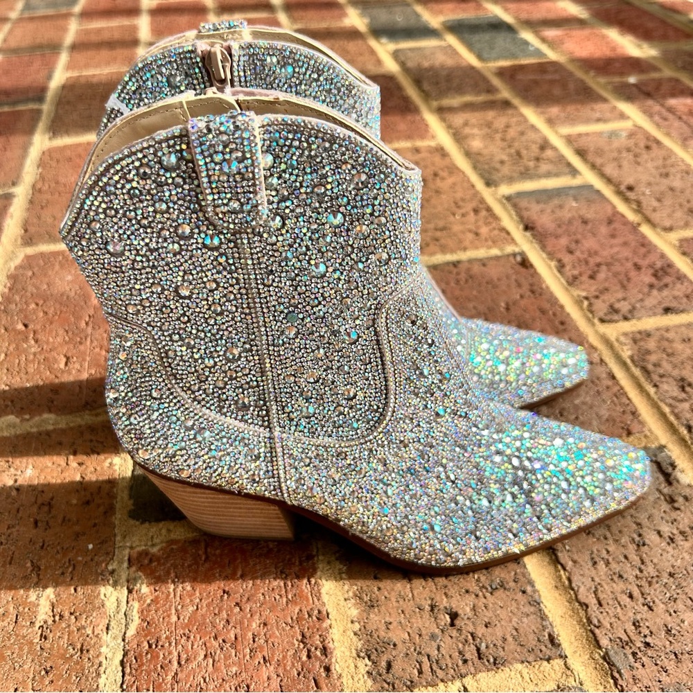 Betsey Johnson Emory Rhinestone 9 inch Cowgirl Bridal Western Heeled Boot Size 8